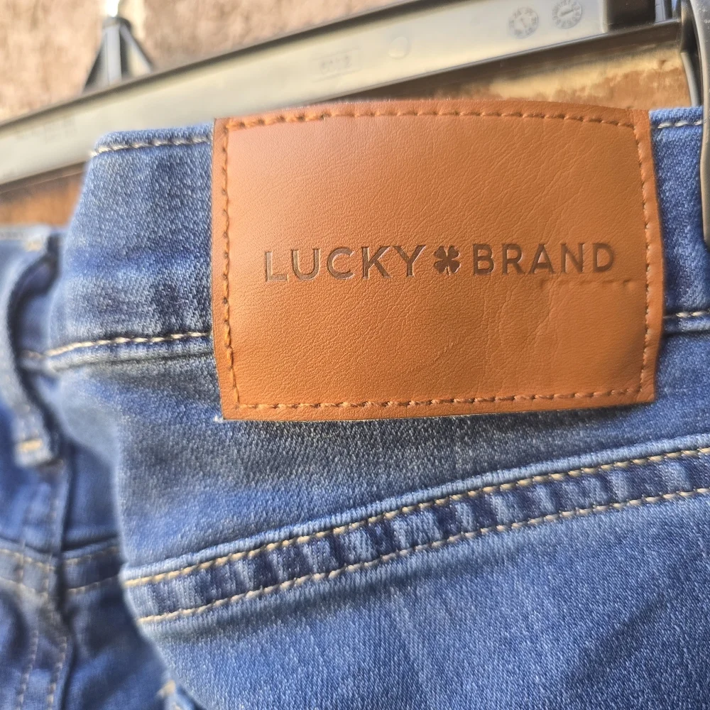 Lucky Brand flattering lucky